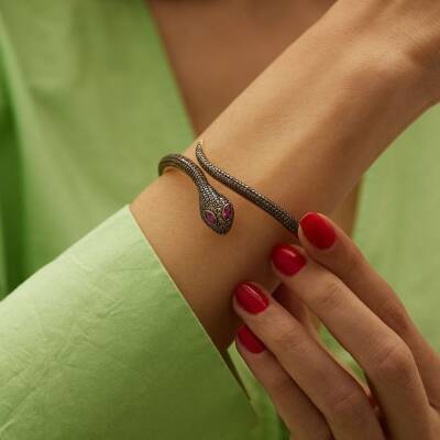 Siyah Taşlı Yılan Altın Kelepçe - 2