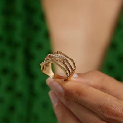 Taşlı Geometrik Tasarımlı Altın Yüzük - 1