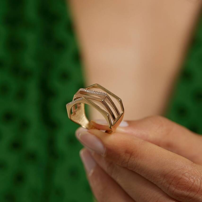 Taşlı Geometrik Tasarımlı Altın Yüzük - Semih Haşhaş Kuyumculuk