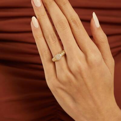 Taşlı İstiridye Altın Yüzük - 1