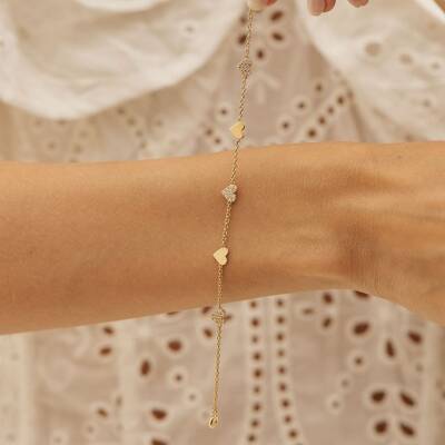 Taşlı Kalp Dizili Altın Bileklik - 1