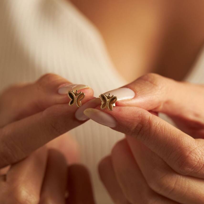 Taşlı Kelebekli Minimal Altın Küpe - Semih Haşhaş Kuyumculuk (1)