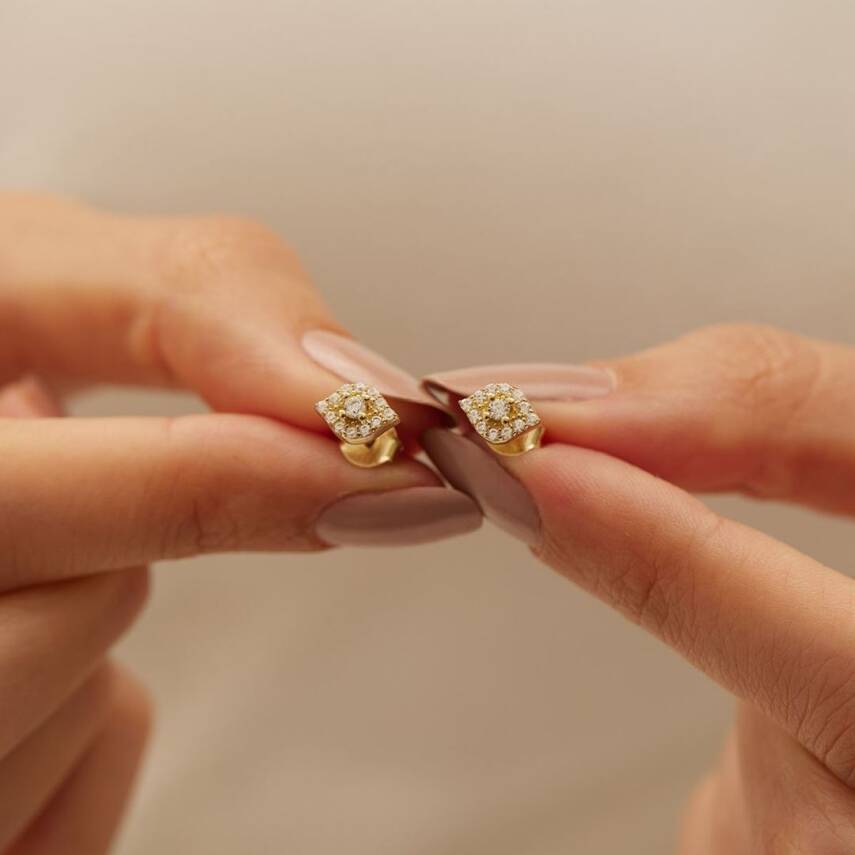 Taşlı Minimal Altın Göz Küpe - Semih Haşhaş Kuyumculuk (1)