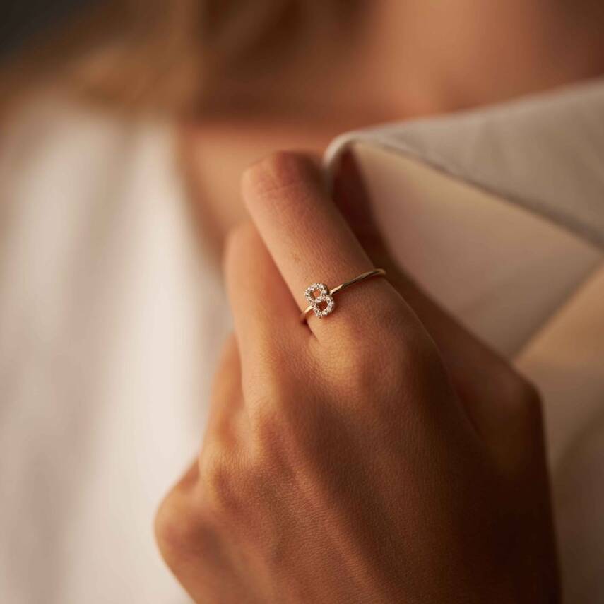 Taşlı Minimal Harf Altın Yüzük - Semih Haşhaş Kuyumculuk (1)