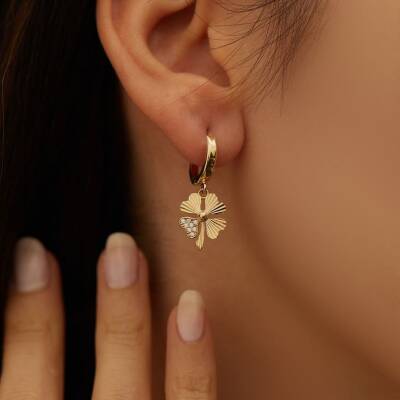 Taşlı Yonca Sallantılı Altın Küpe - 1