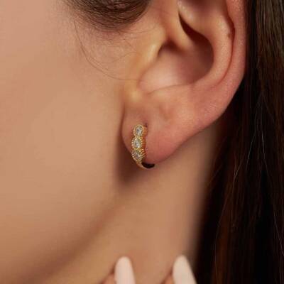 Üç Taşlı Altın Küpe - 1