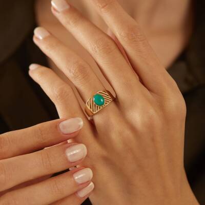 Yeşil Oval Taşlı Altın Yüzük - 1