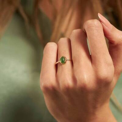 Yeşil Oval Taşlı Altın Yüzük - 1