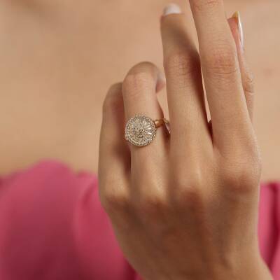 Yuvarlak Baget Taşlı Altın Yüzük - 1